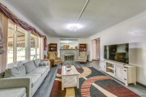 Monroeville Vacation Rental about 3 Mi to Boyce Park!